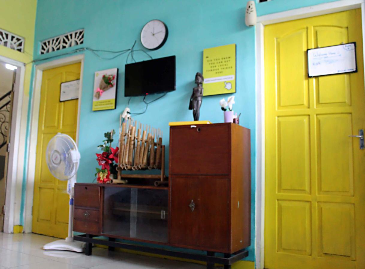 Rumah Teman Backpacker スマラン エクステリア 写真