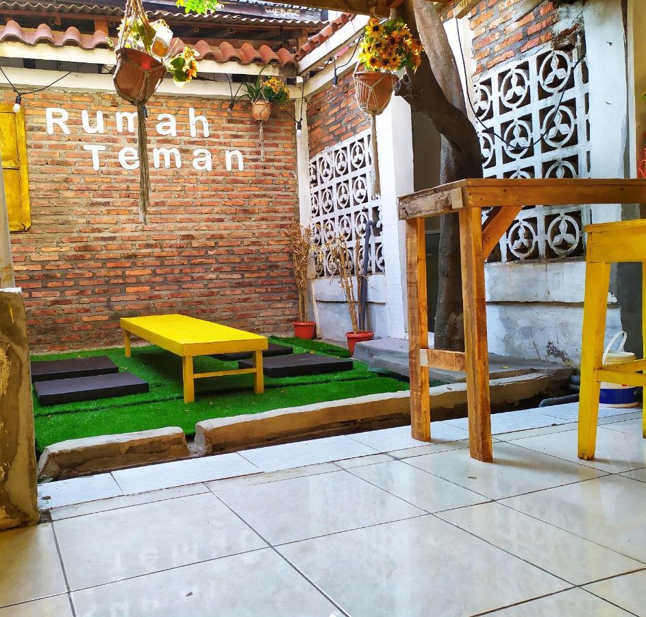 Rumah Teman Backpacker スマラン エクステリア 写真